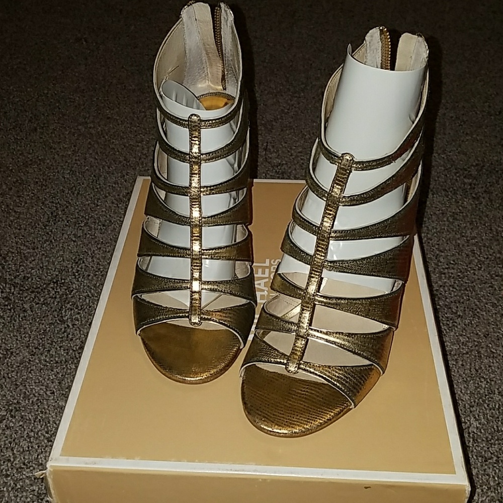 Pale Gold Michael Kors Mavis heels